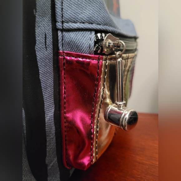 DC Comics Birds Of Prey Harley Quinn Mini Backpack - Picture 4 of 7